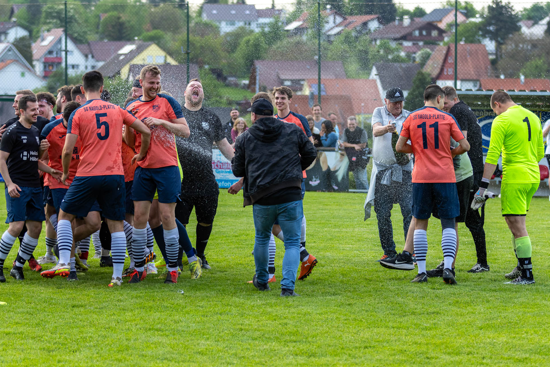 Ein Bild, das mal wieder mehr sagt als 1000 Worte.