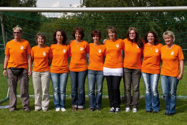 2011-09-17_tsv_jugendsportfest2011_fanblock_vorne.jpg