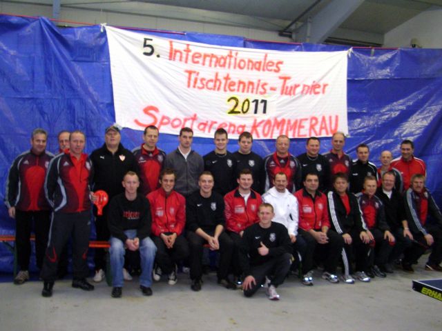 tsv_tischtennis-turnier_2011-01-05_gruppenfoto.jpg